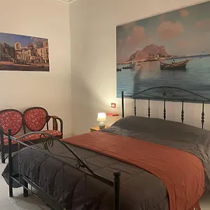 Vittorio Emanuele House Palerme